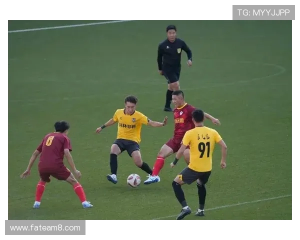 乌拉察布足球队6号球员带领球队奋力拼搏 贡献精彩表现助力胜利