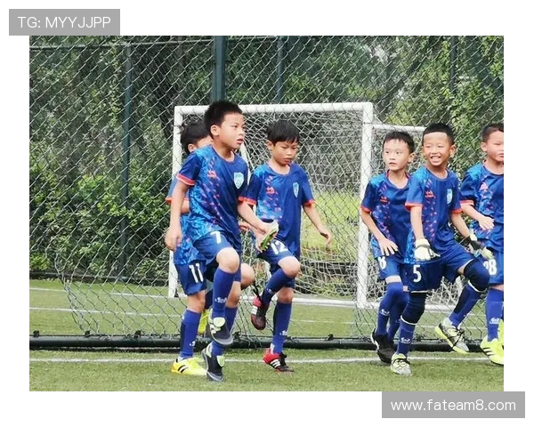 站东小学足球联赛精彩回顾：历届成绩与球队成长轨迹分析